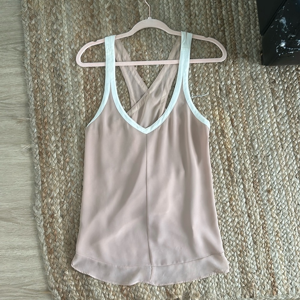 Tan & white flowy tank